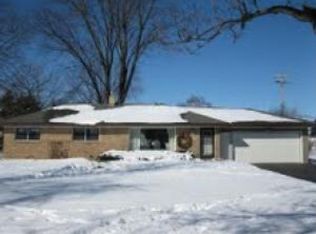 W220N3375 Springdale Rd, Pewaukee, WI 53072