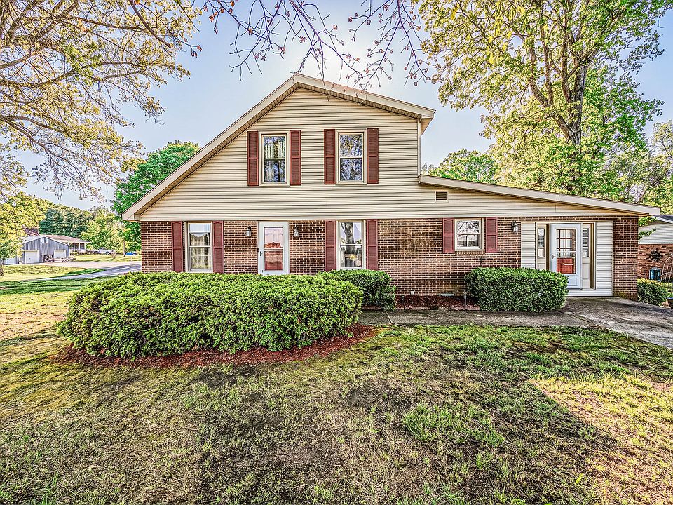 1st image of 151 Baggett Ln