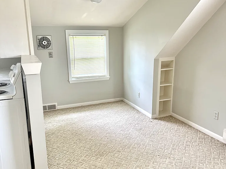 58 Sunnyside Ln #2 — Photo 7