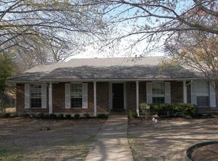 1117 Cedar Ridge Dr, Desoto, TX 75115