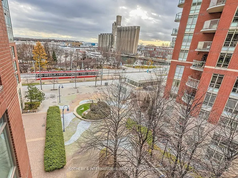 500 Queens Quay W #610W — Photo 26