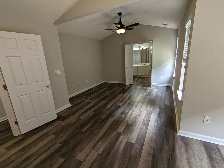 12 Valley Glen Ct — Photo 8
