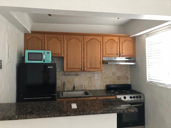 4th image of 1014 Salzedo St #20