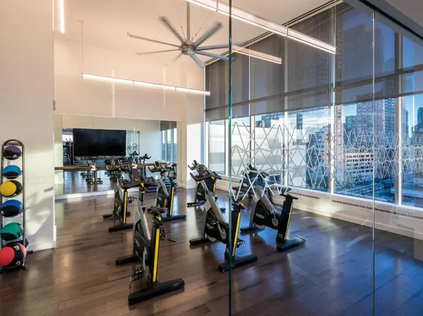 474 Warren Street image 8 of 40