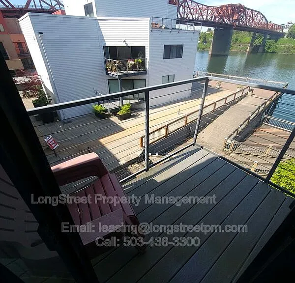 930 NW Naito Pkwy #K9 — Photo 1