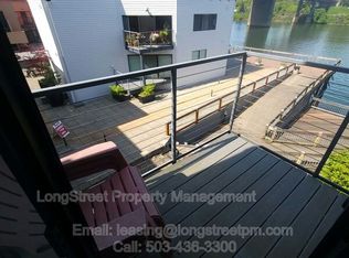 930 NW Naito Pkwy APT K9, Portland, OR 97209