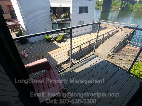 930 NW Naito Pkwy APT K9, Portland, OR 97209