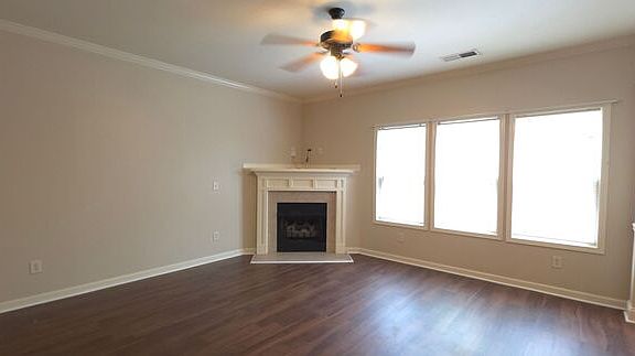 2nd image of 237 Ascott Ln