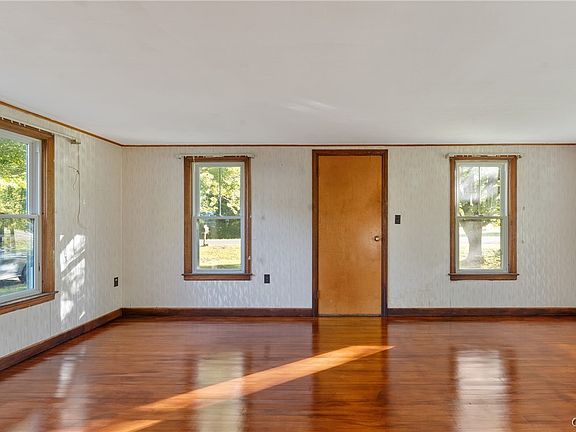 5th image of 4813 Morgan Rd