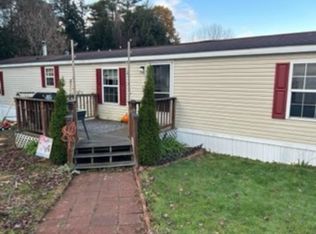 178 Merrimac Cir, White River Junction, VT 05001