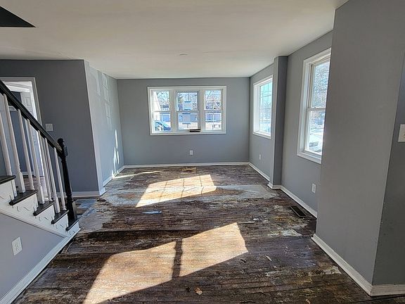 3rd image of 3411 Trenton St