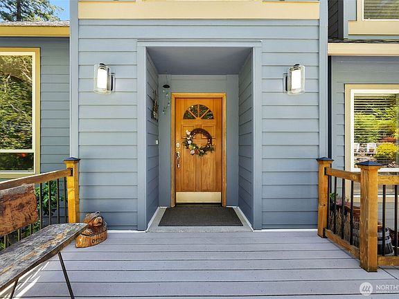 4th image of 15212 NE Winsor Drive