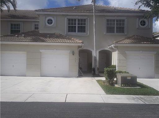 5th image of 402 SW 120th Ave