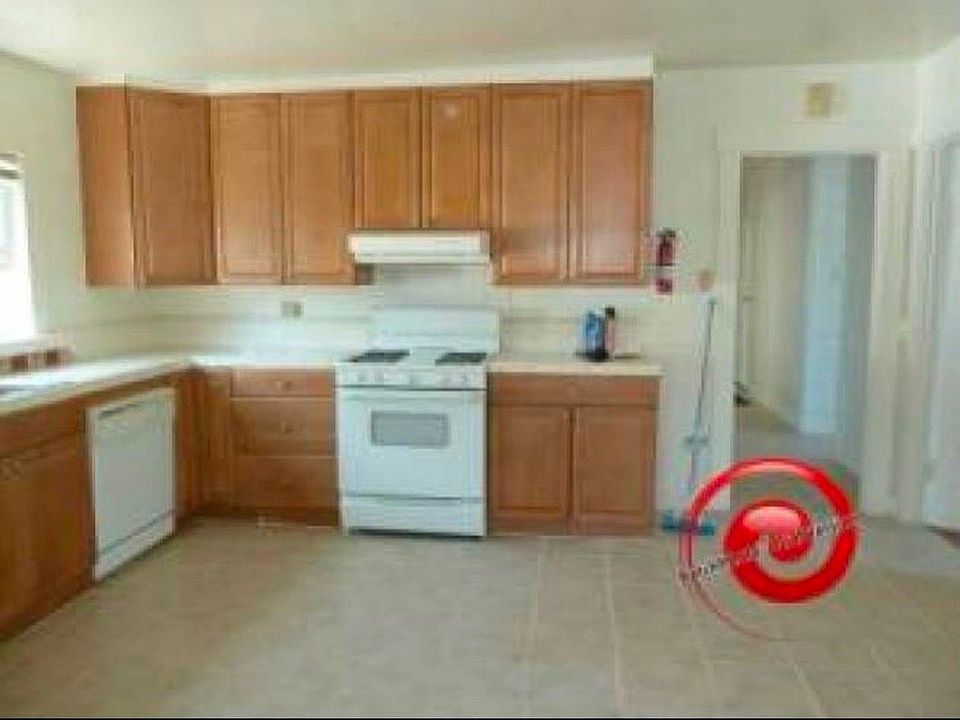 2nd image of 1334 C St