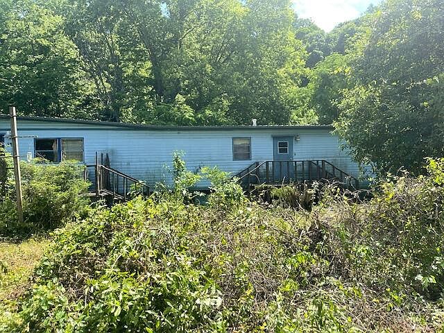 1st image of 146 Lois Ln