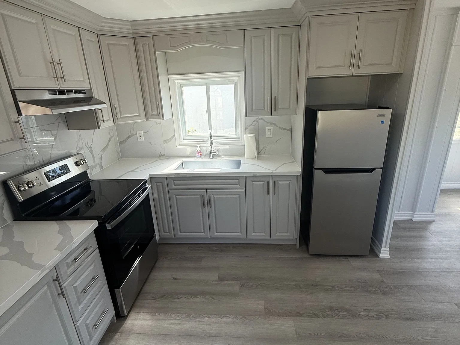 2 bed, $2,200 — Photo 3