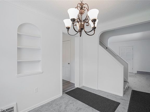 4th image of 25130-25140 Lake Shore Blvd