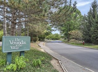 26101 Village Ln APT 203, Beachwood, OH 44122