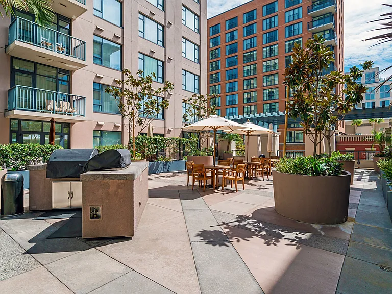 530 K St #606 — Photo 21