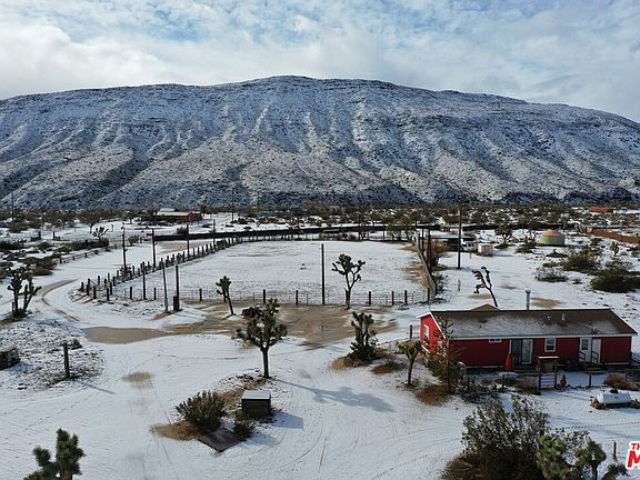 2nd image of 55626 Pipes Canyon Rd