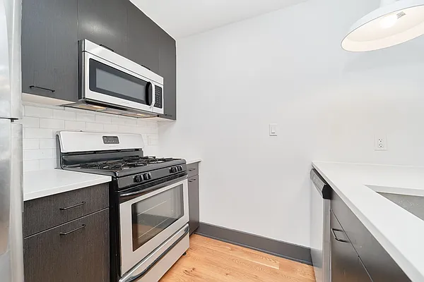 Rented by Living New York | media 7