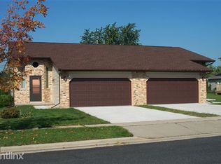 755B Crawford Dr, Cottage Grove, WI 53527