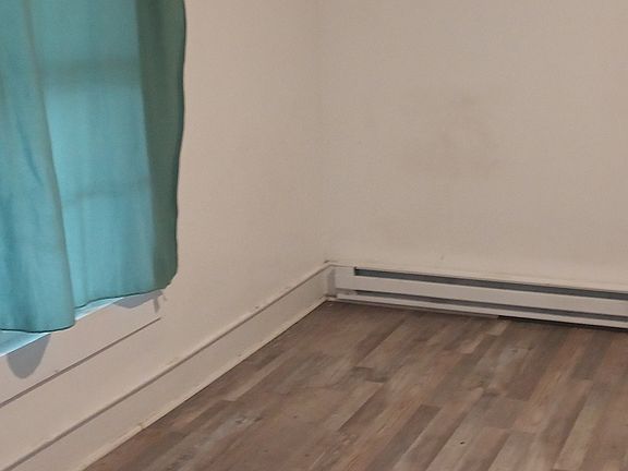 3rd image of 411 New Bern St SE