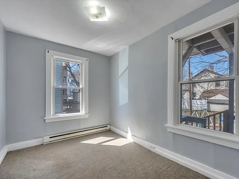 15 Thibault Ave — Photo 7