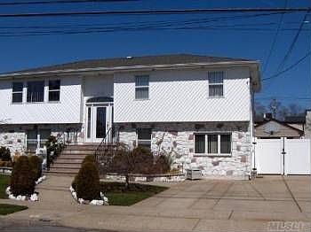 2nd image of 2127 Roosevelt Ave