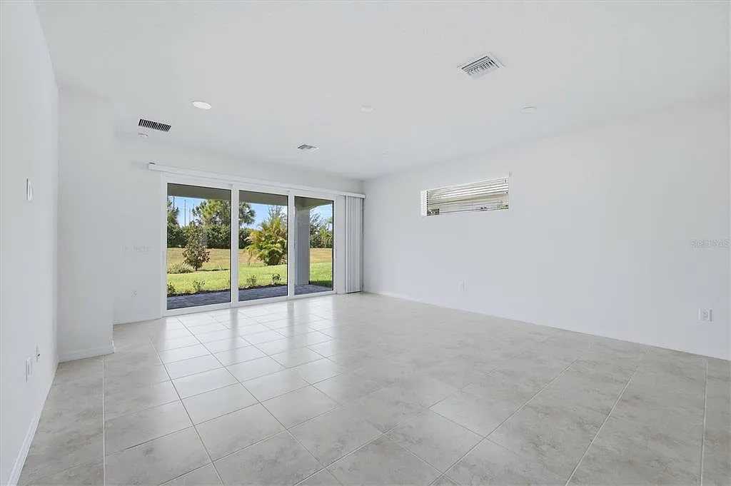 2 bed, 2.0 bath, 1798 sqft, $3,400 — Photo 4