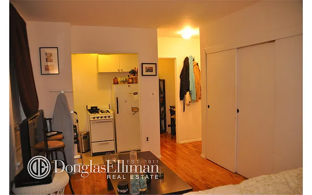 Rented by Douglas Elliman | media 13