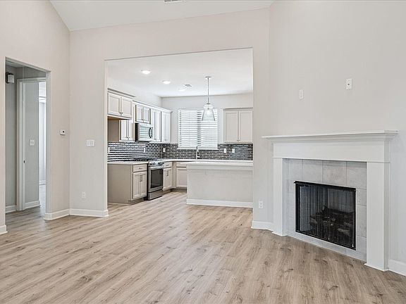 5th image of 8742 Bedfordshire Dr