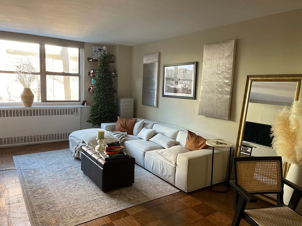 1st image of 32 Gramercy Park S APT 4C