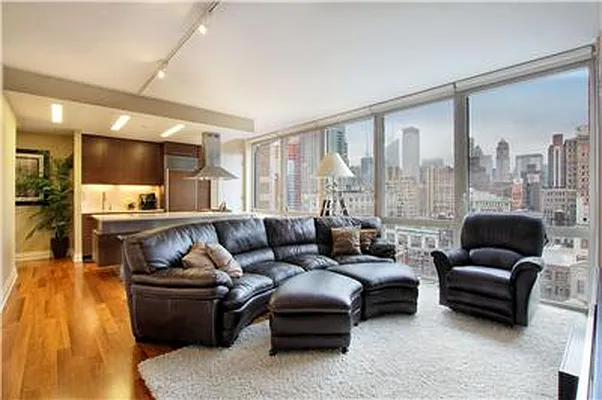 Rented by ER (DO NOT USE) | media 10