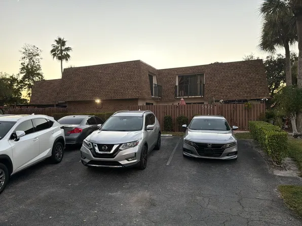 5927 NW 55th Ln, Tamarac, FL 33319