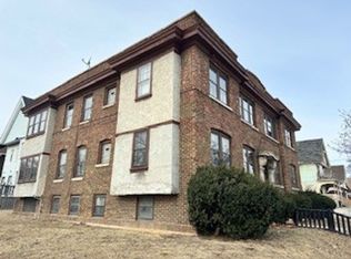 2105 N 44th St #1, Milwaukee, WI 53208