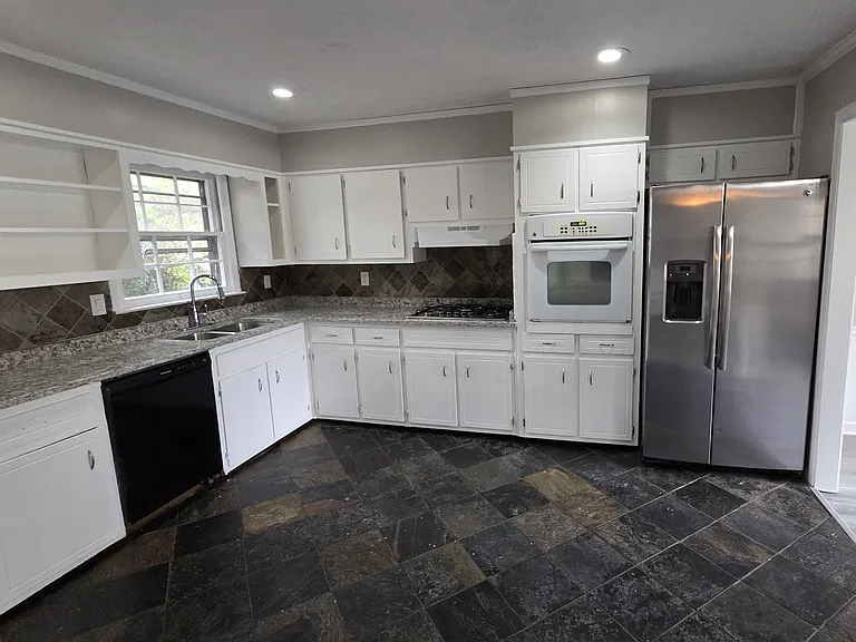 4828 Tarleton Dr — Photo 6