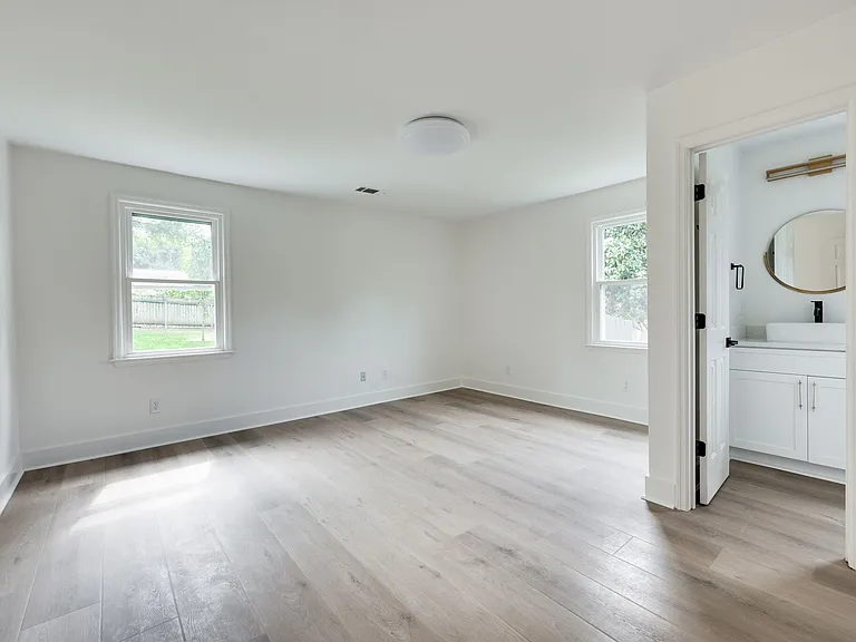 520 Riverview Dr — Photo 25