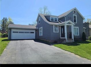 110 W Orchard Springs Dr, Dayton, OH 45415