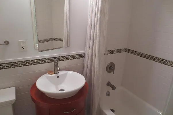 Rented by (Legacy) NY Quality Living Uptown | media 17