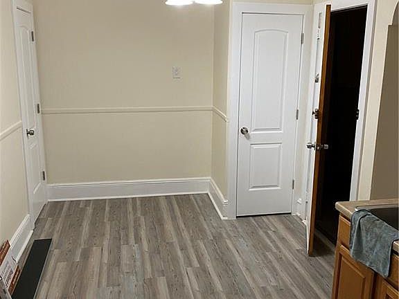 3rd image of 8648 16th Ave APT 4