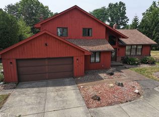 2910 Richmond Rd, Beachwood, OH 44122