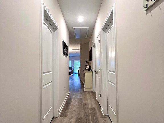 5th image of 319 Bordeaux Drive