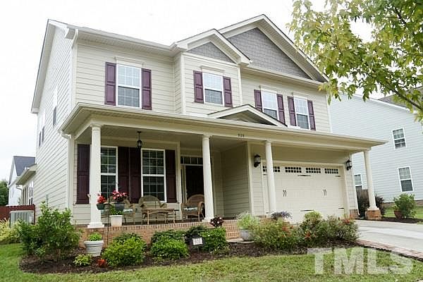 1st image of 928 Palace Garden Way