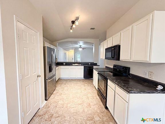 2nd image of 413 E Vega Ln