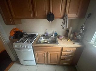 1152A Commonwealth Ave #17, Allston, MA 02134