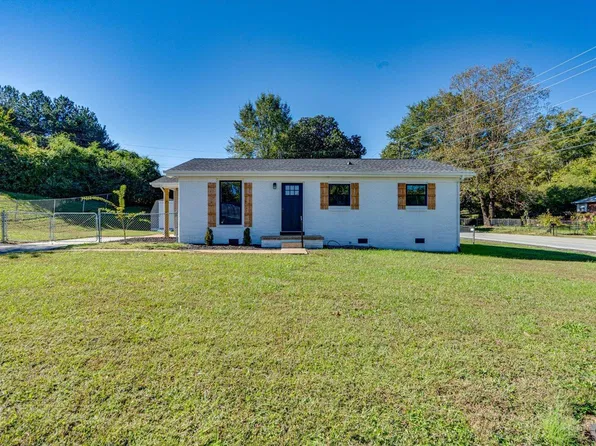 9000 Waconda Shore Dr, Chattanooga, TN 37416