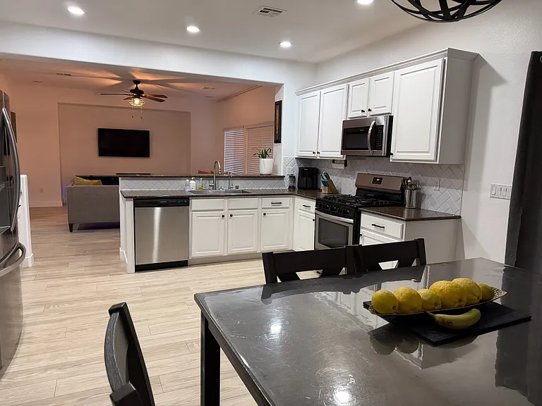 10585 Cave Ridge St — Photo 6