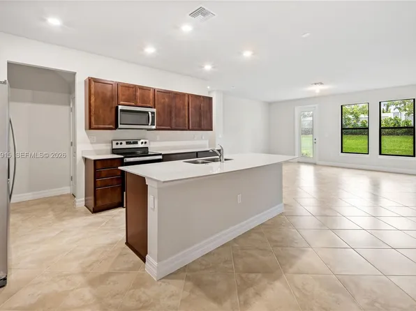 4488 Appleton Cir E, Fort Lauderdale, FL 33309