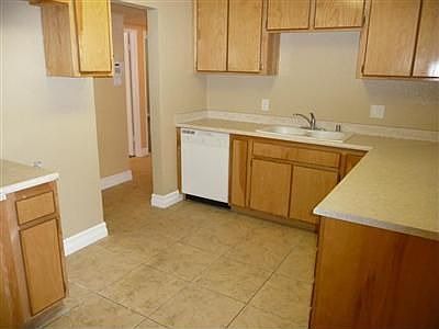 2nd image of 3338 Horseshoe Dr